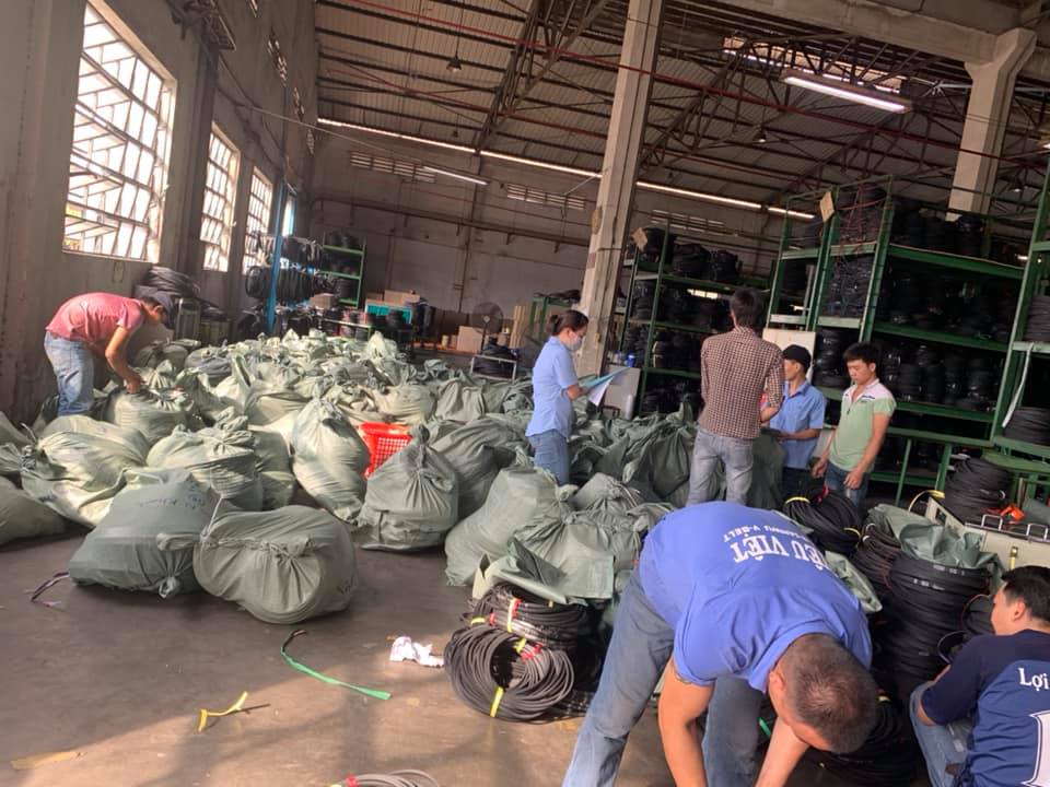 Đội Ngũ Nhân Viên